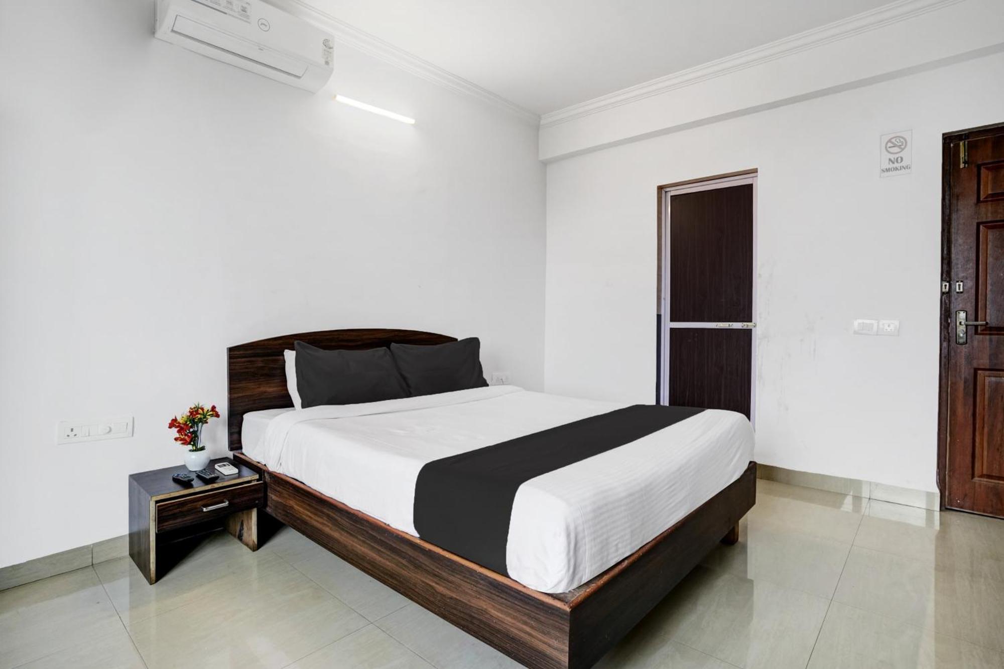 Super Hotel O Porvorim Sangolda Экстерьер фото